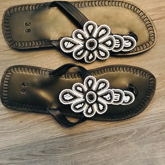 Ladies African Maasai Sandals - Picture 3 of 3